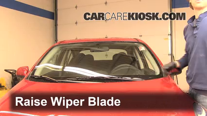 2013 Nissan Versa 1.6 SL 1.6L 4 Cyl. Windshield Wiper Blade (Front) Replace Wiper Blades